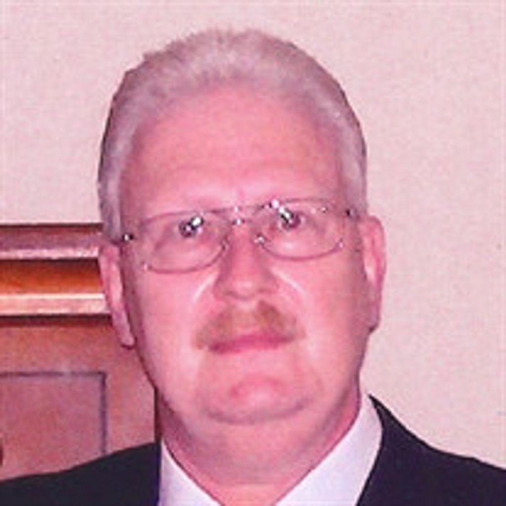 Thomas "Tom" Howard Steele