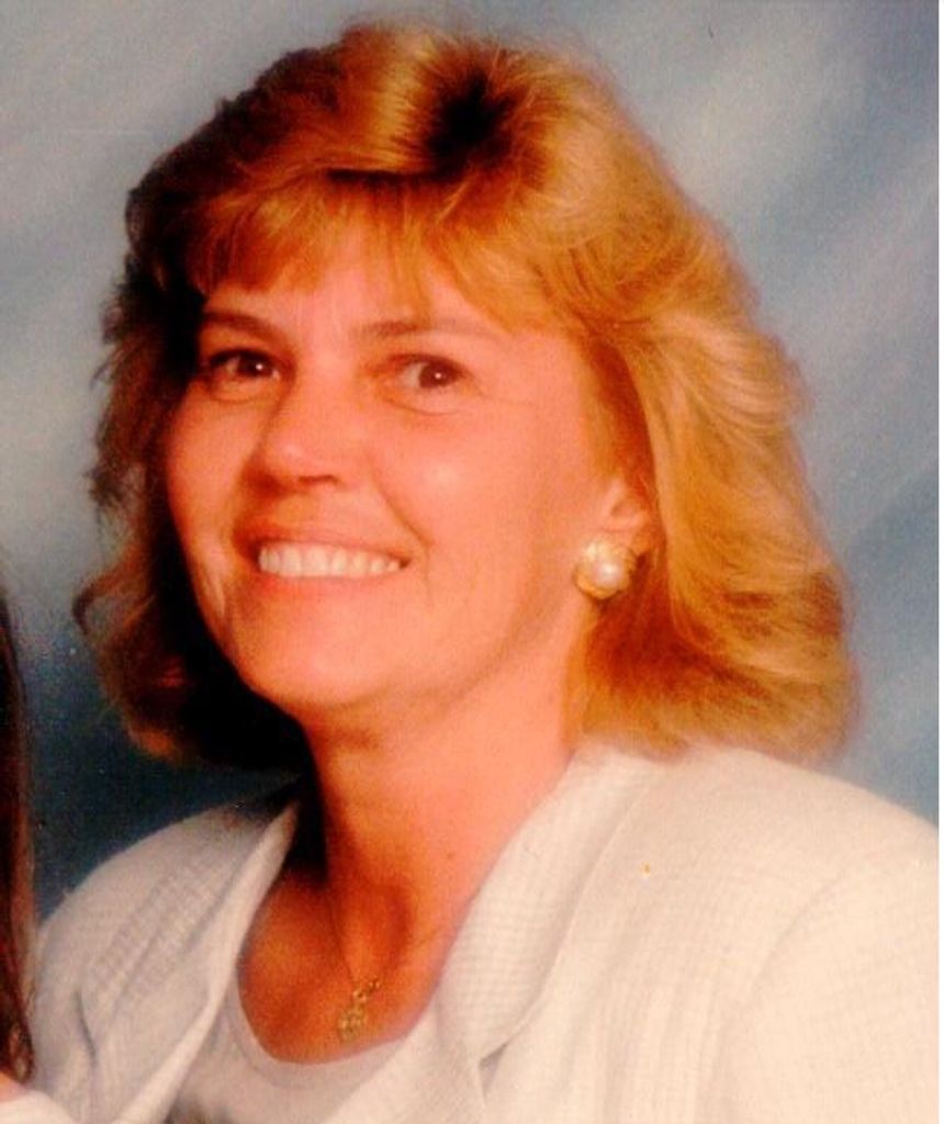 Ann Van Henkelum of Orland Park Profile Photo