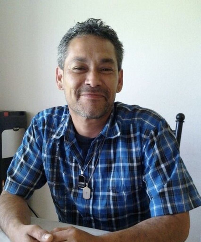 Leon Sanchez Profile Photo