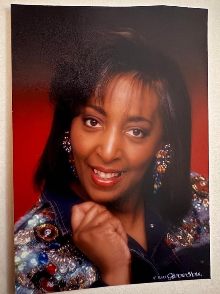 Mrs. Louise Smith Profile Photo