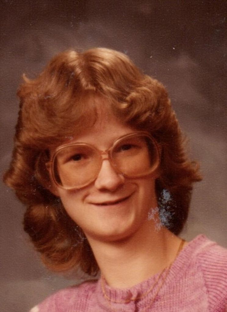 Julie Gwyneth Hay Profile Photo