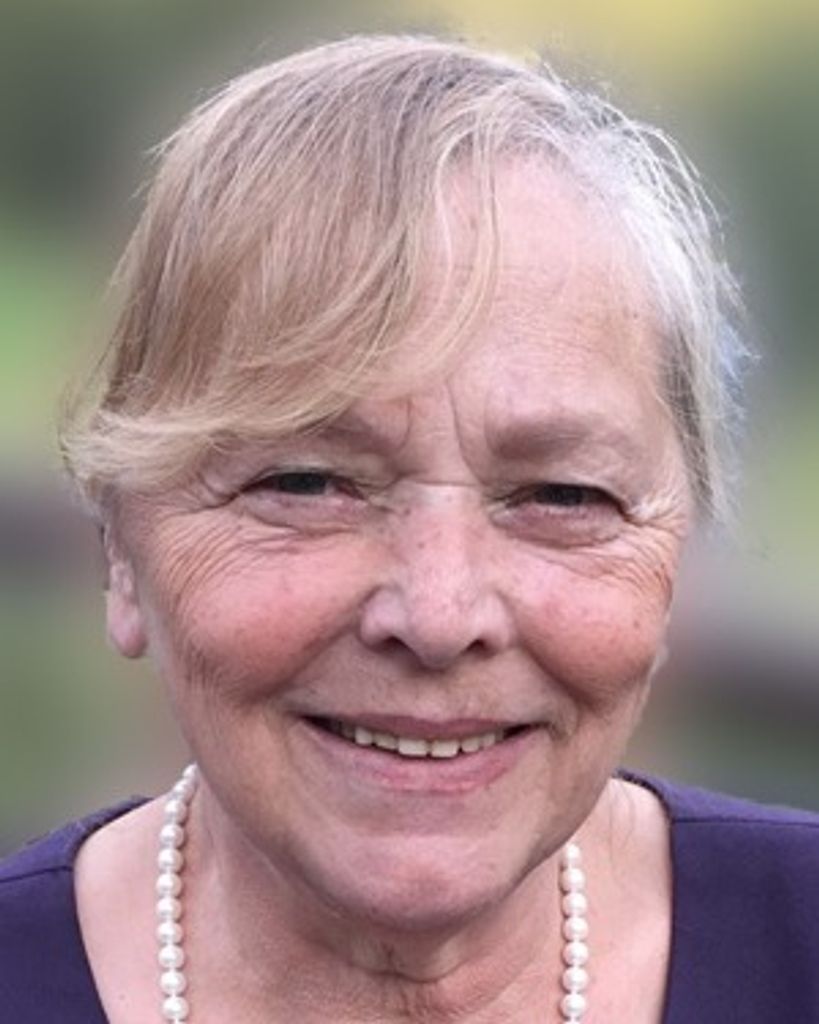 Sophia Horvath (née Mentzelopoulos)