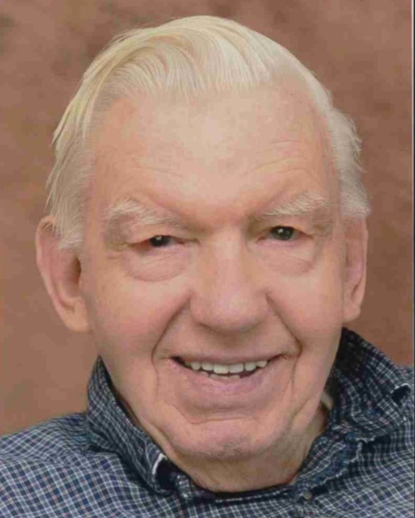 Robert T Holmes