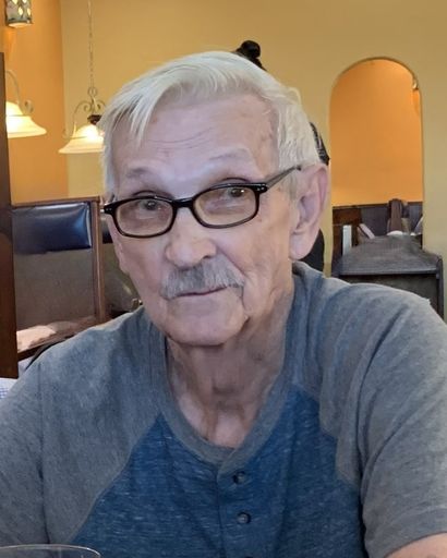 Thomas Eugene Stillwell's obituary image