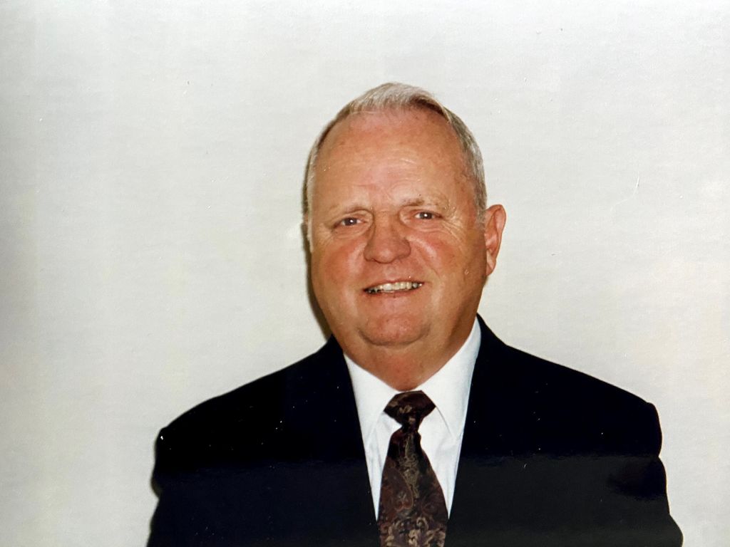 Floyd "Whitey" Rightmire