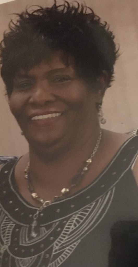 Ruth Dennis Profile Photo