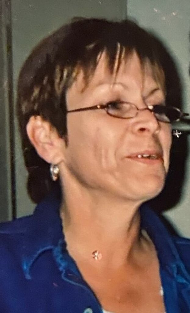 Joni Lynn (Wade)  Locke