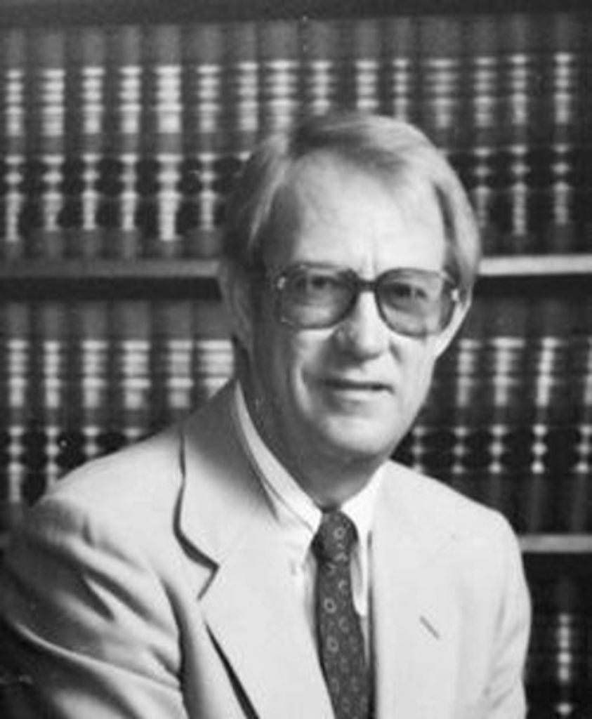 Robert J Donovan, Jr
