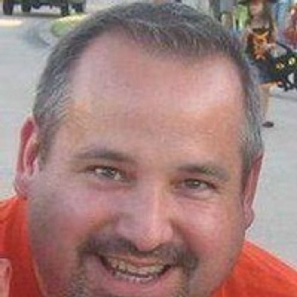 Mike Lenoel Davis