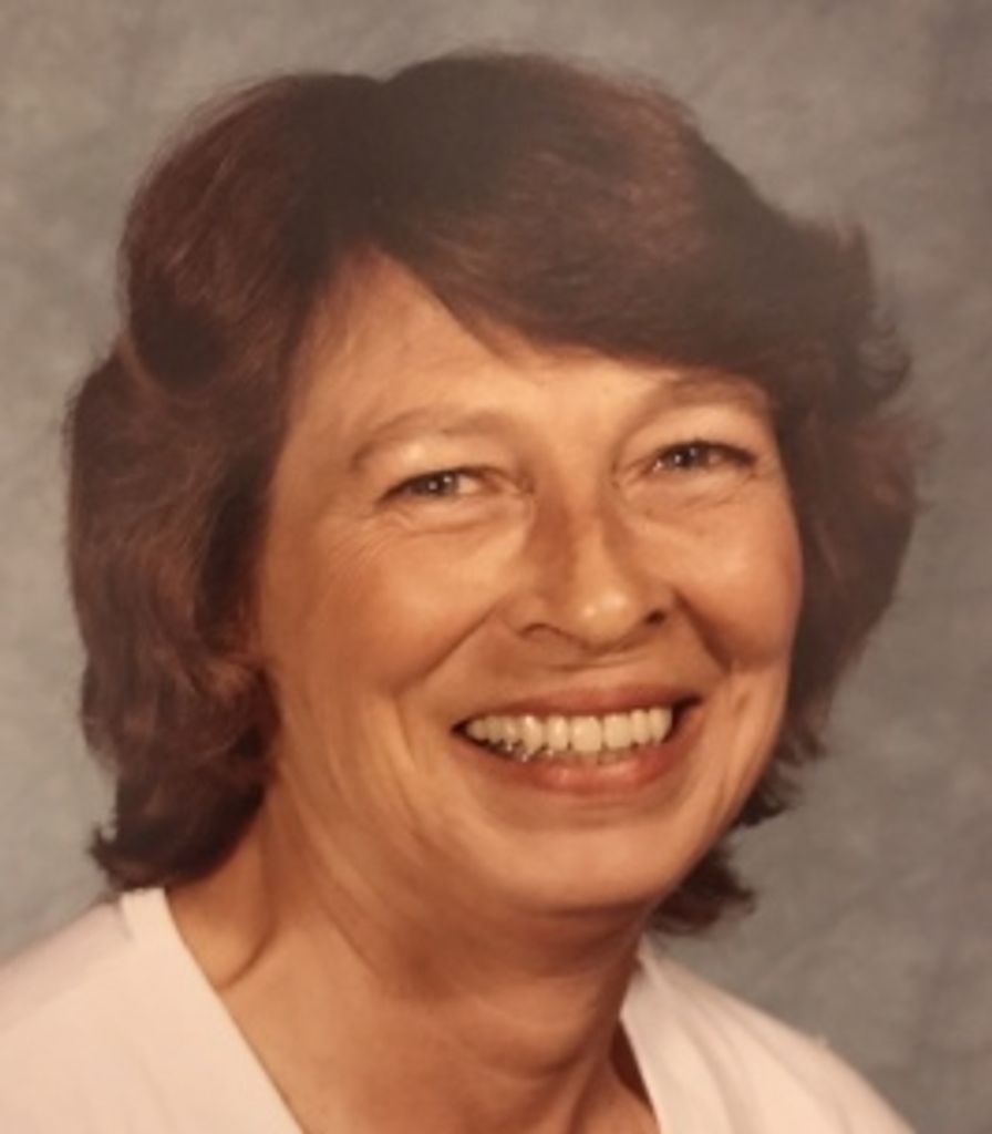 Barbara J. Clayton (Knoll)
