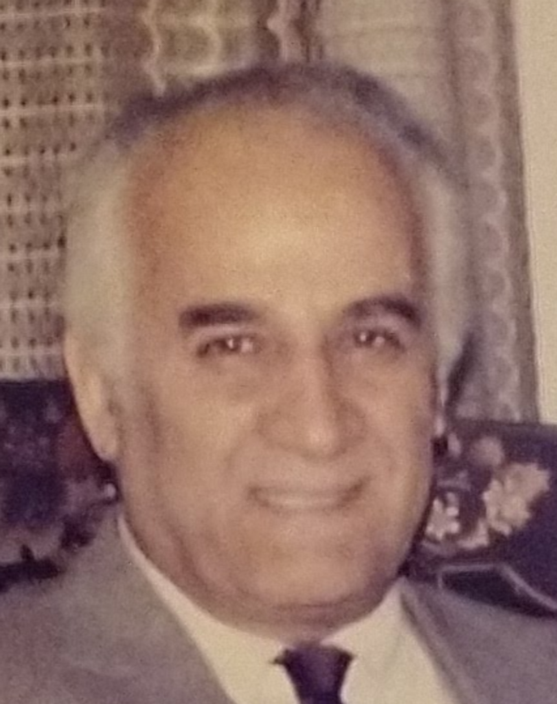 Bagher Momtahen Profile Photo