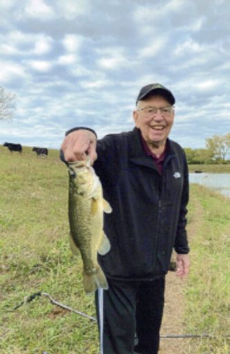 Russell Knuth photo gallery thumbnail 33 of 81