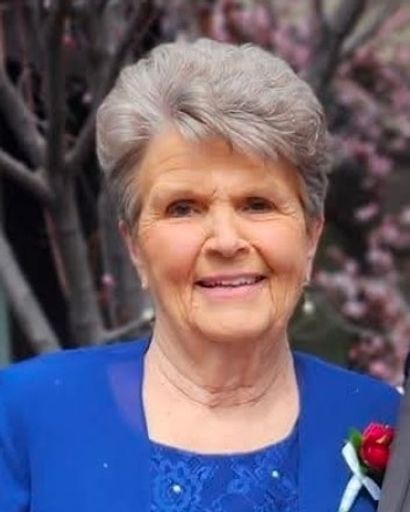 Elaine Colver Thompson's obituary image