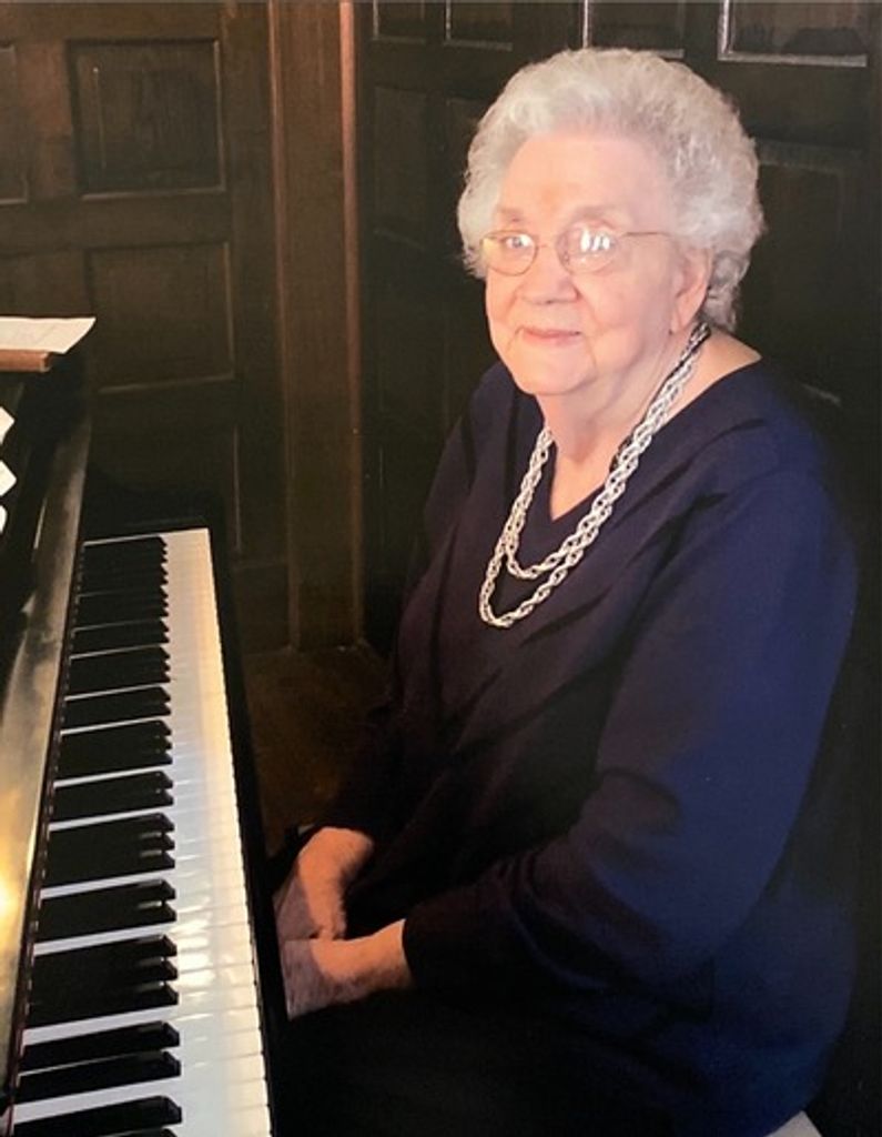 Alona Ruth Blakeney Profile Photo