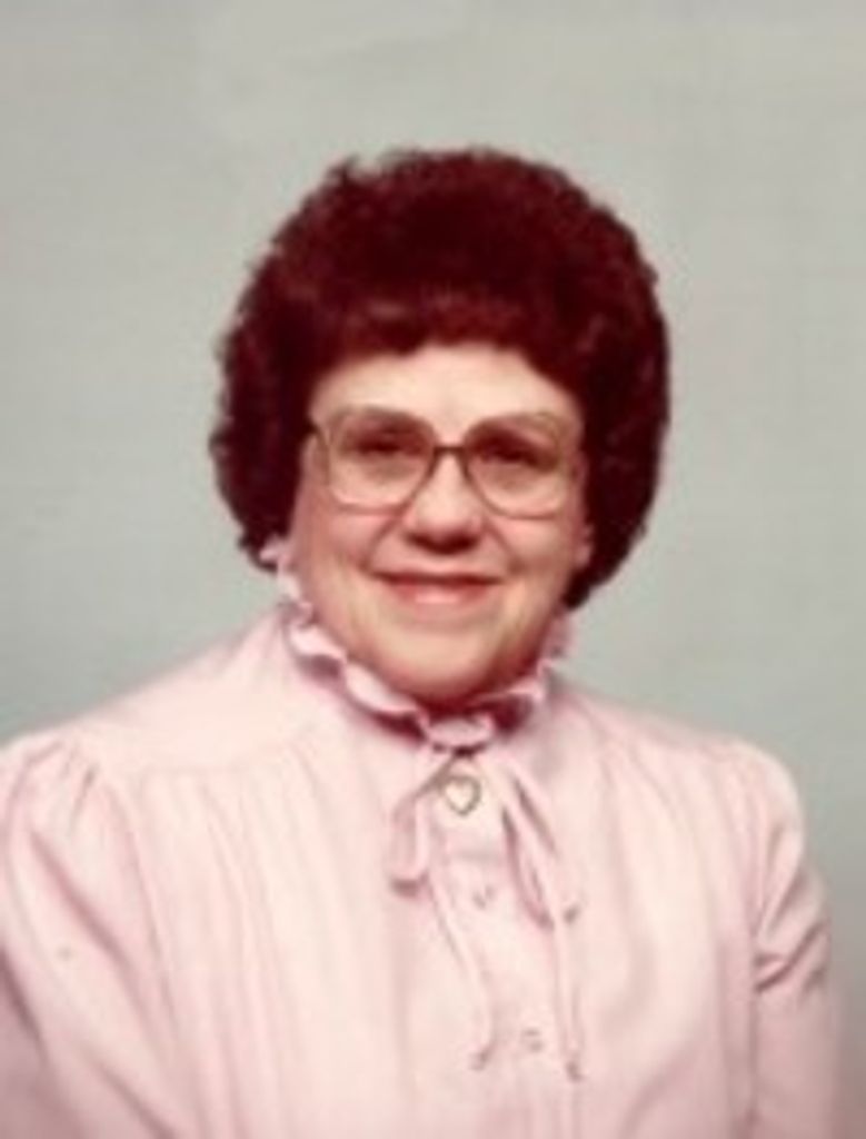 Lucille Summers