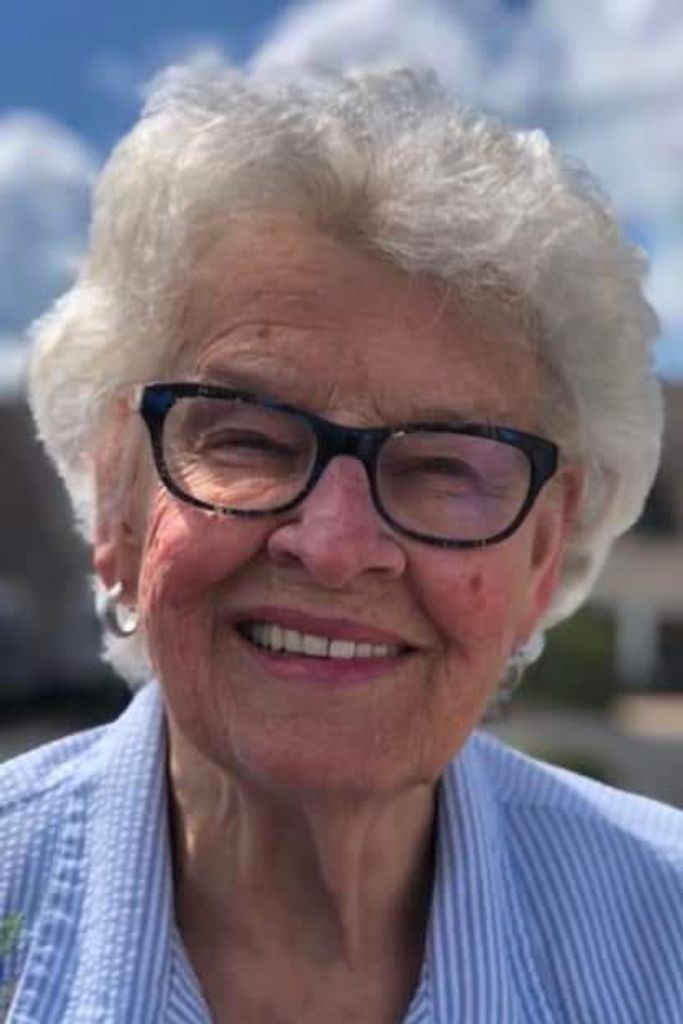 Virginia Lee (Martin)  Widdows