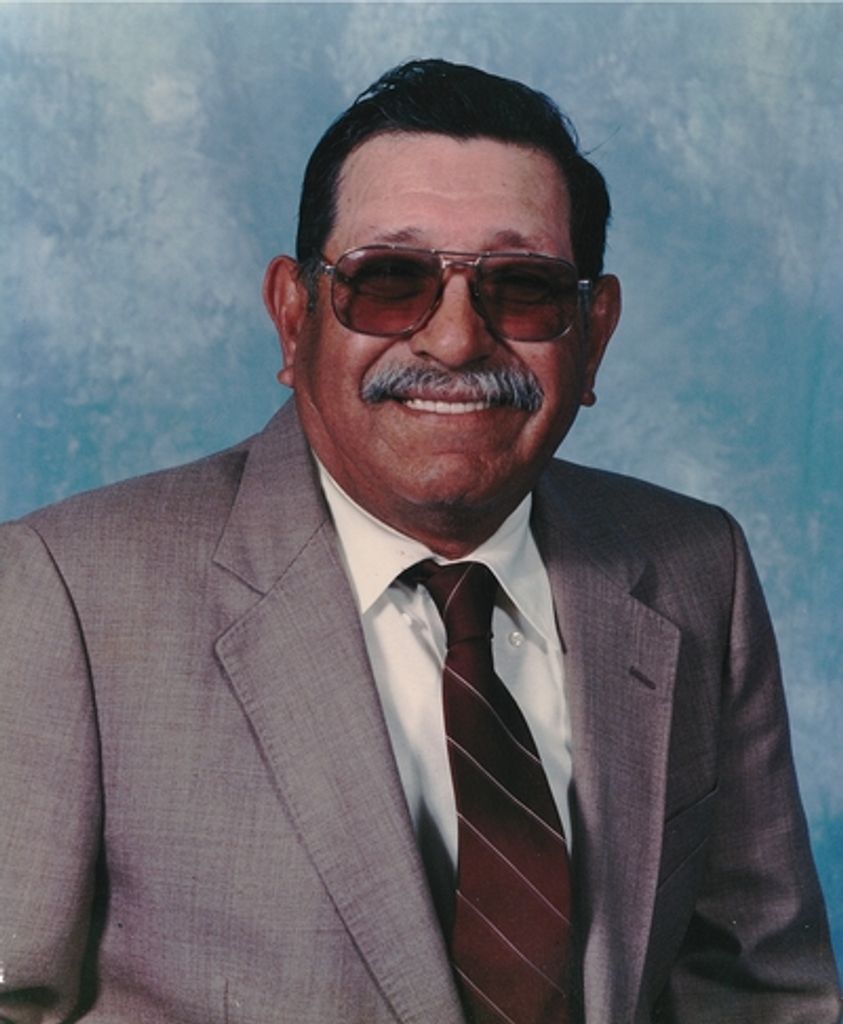 Manuel Lozoya Profile Photo