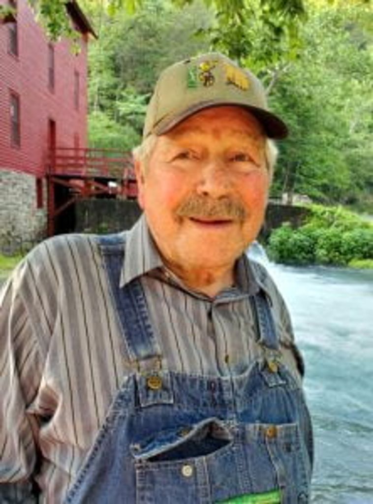 Junior Clay Dillin Profile Photo