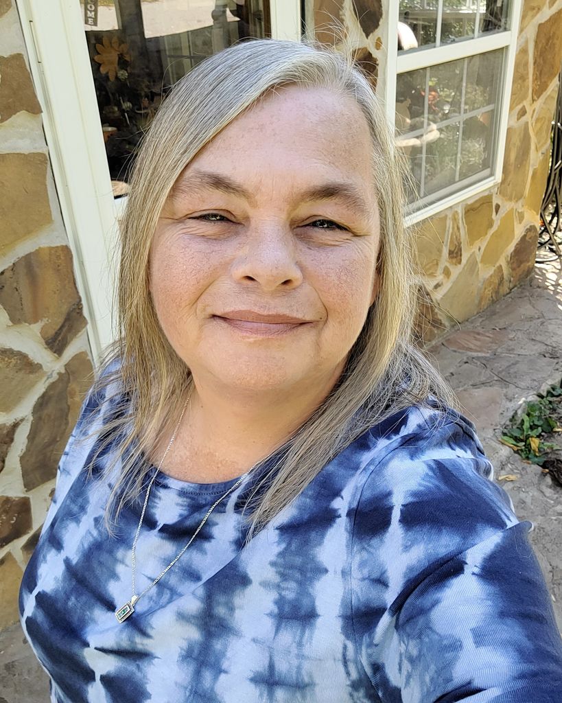 Christie Jeaneen Hicks Profile Photo