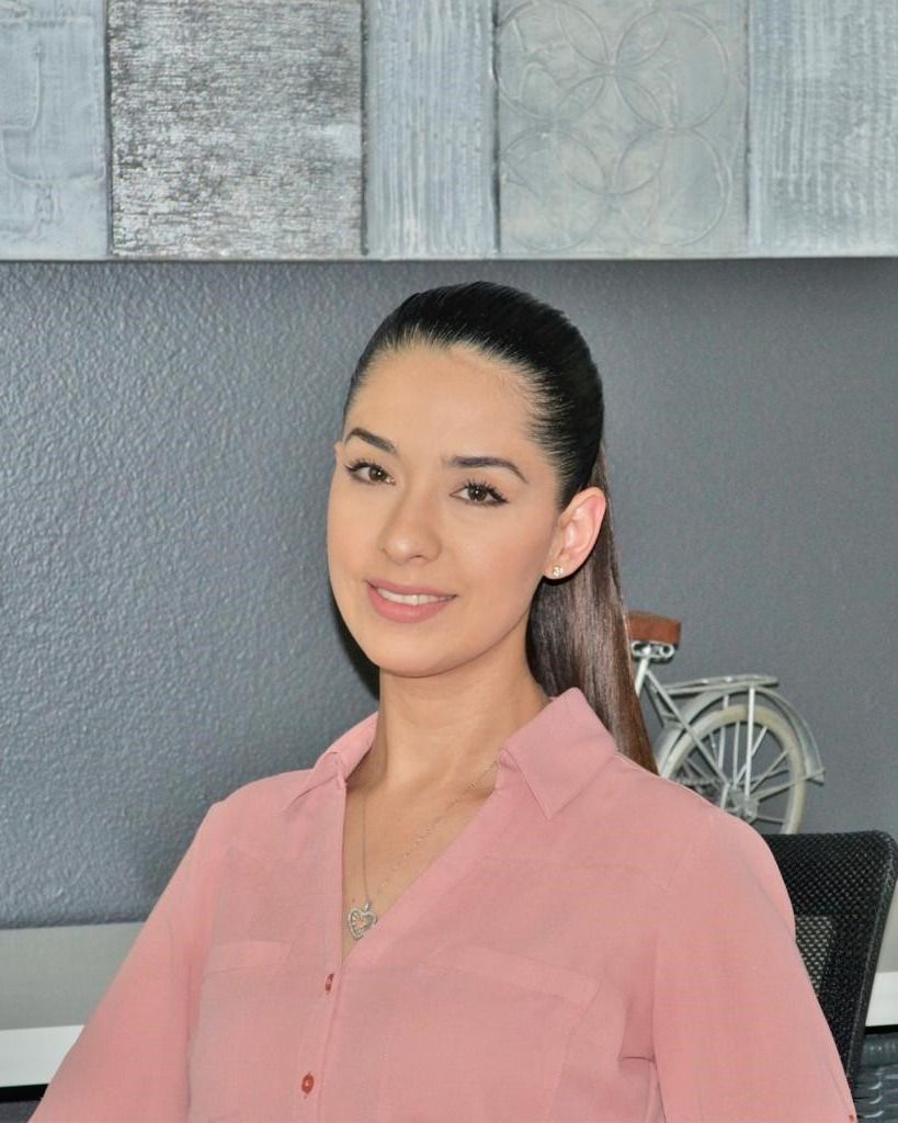 Karina Esparza Oliver Profile Photo