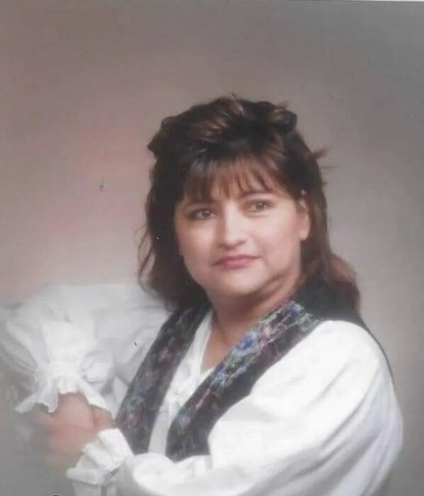 Rosalinda (Almeida)  Simmons Profile Photo