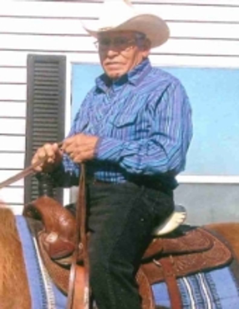 Gilberto L. Robledo Profile Photo