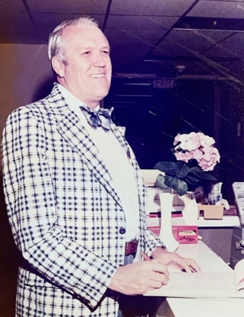 Dr. William L. Mcdow