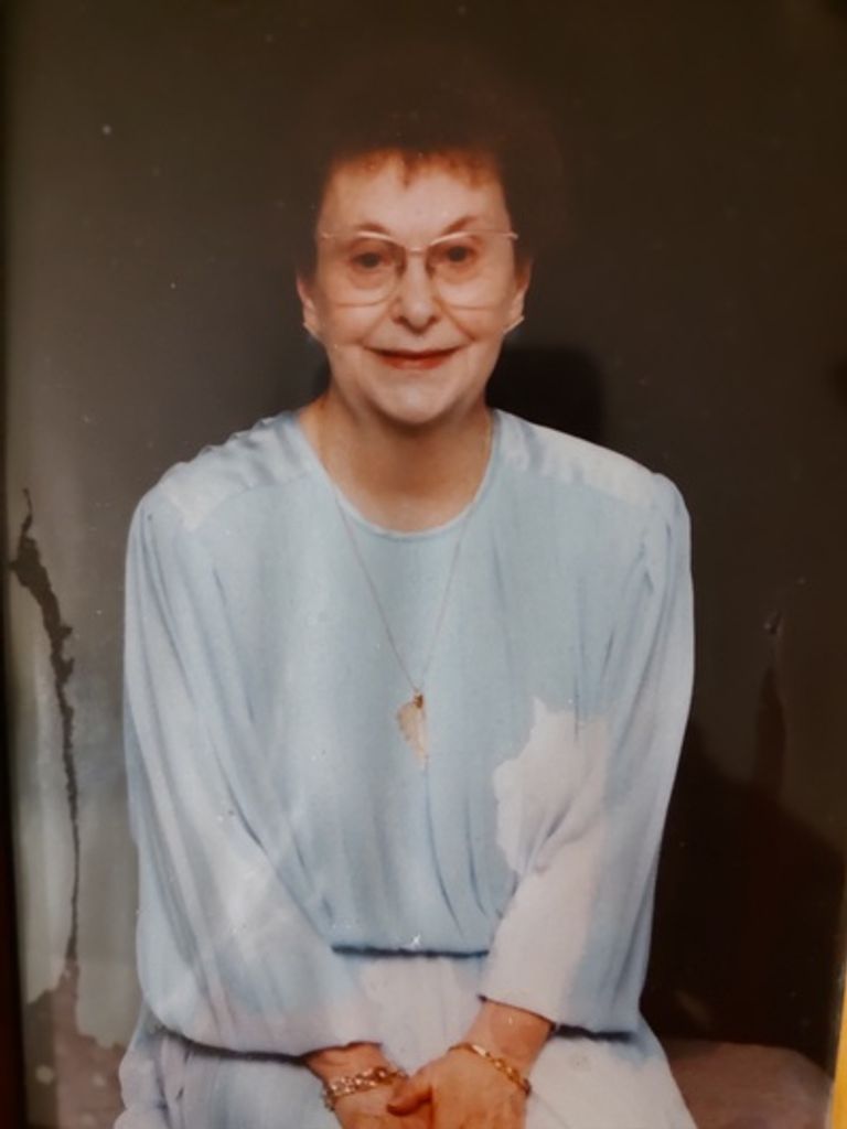 Ruth Wallaker Profile Photo