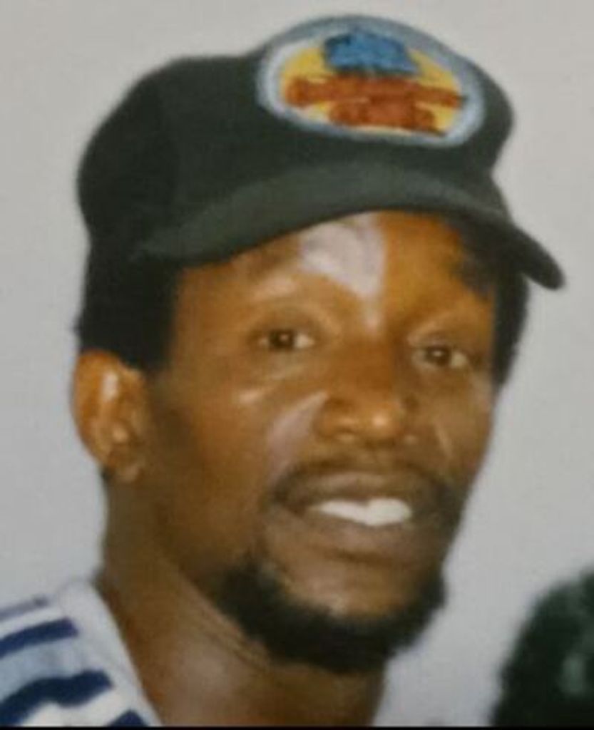 Levett   Davis Profile Photo