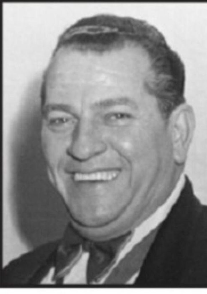 Leonard W Davis
