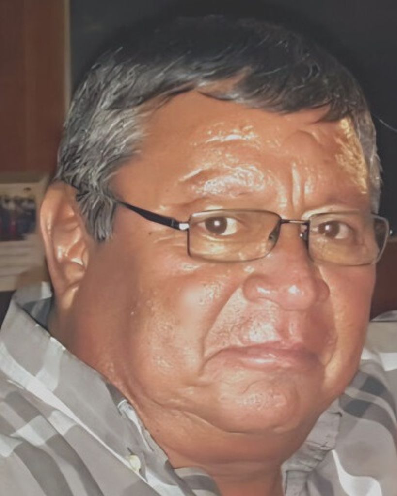 Angel Flores