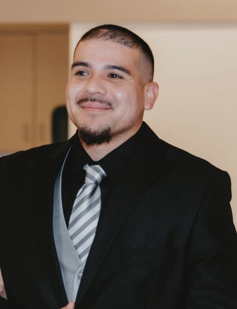 Ernesto Valadez Profile Photo