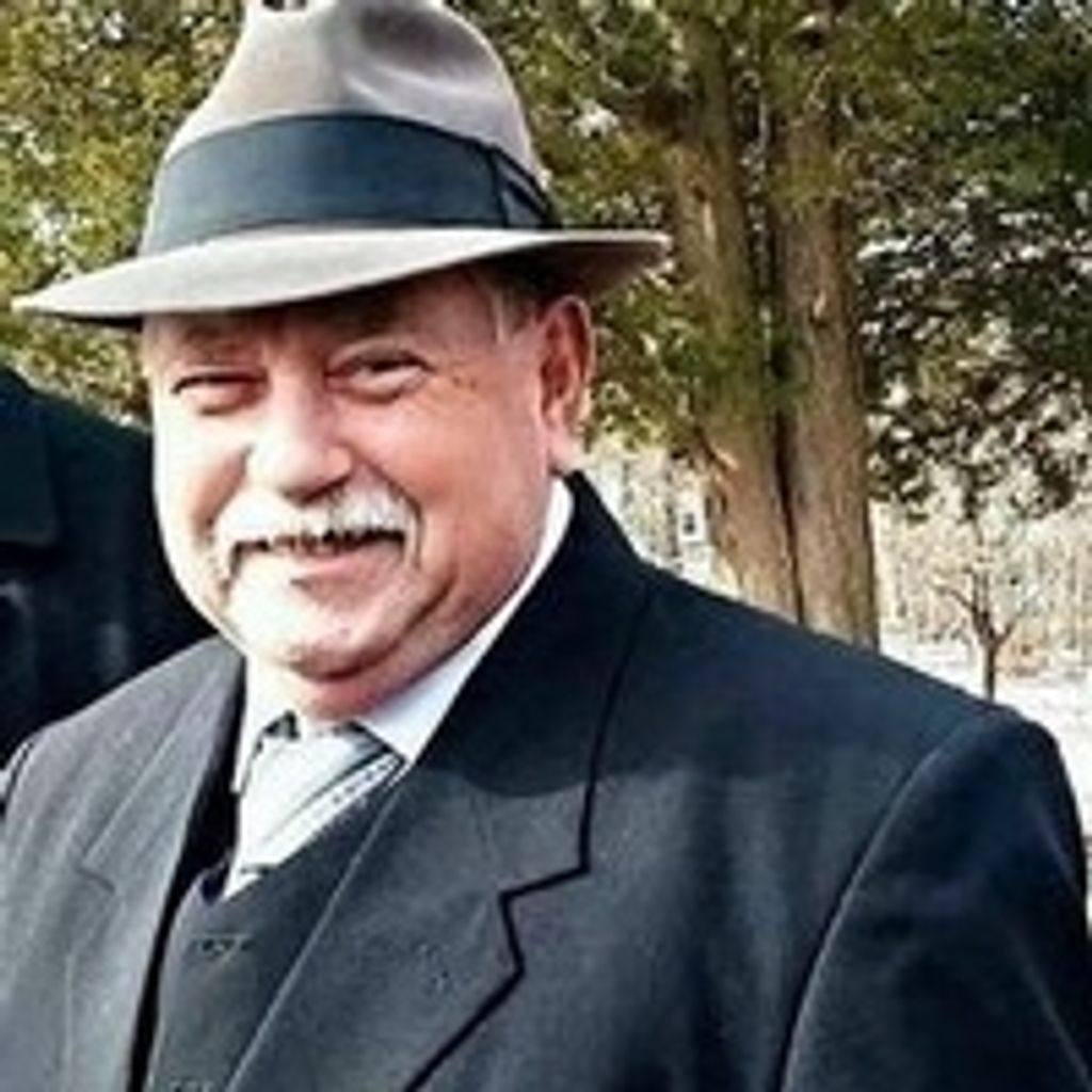 Ross Burnett Poppe