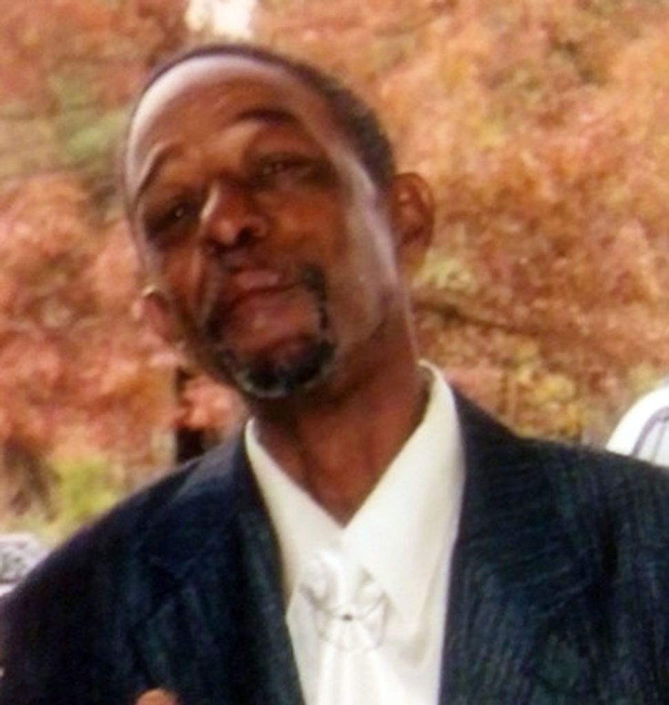 Robert Cox, Jr. Profile Photo