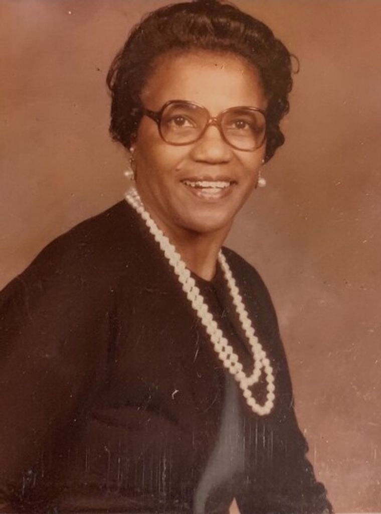 Reva Louise Smith Profile Photo