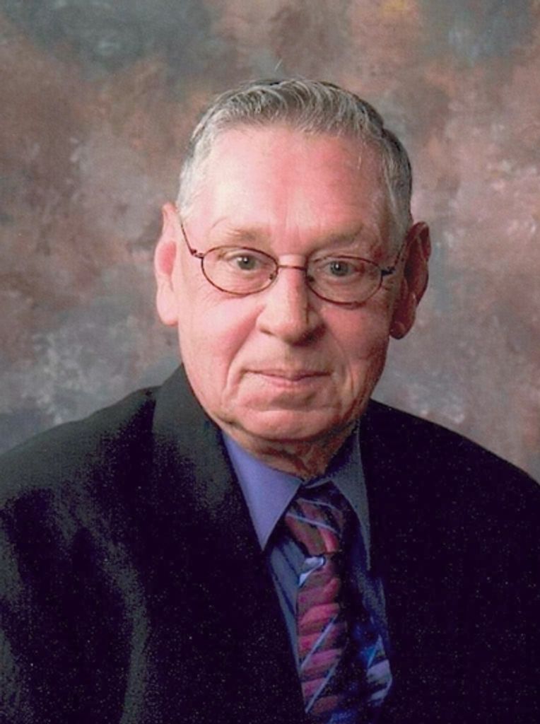 Lynn E Kobow Profile Photo