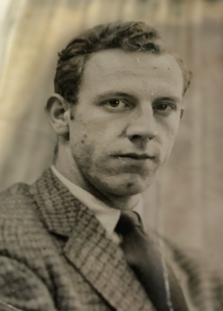 Richard Bell Davis Profile Photo