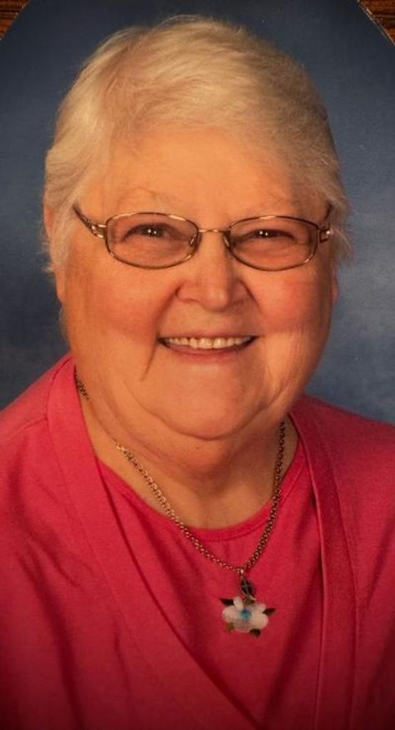 Minnie Pearl Wall Profile Photo