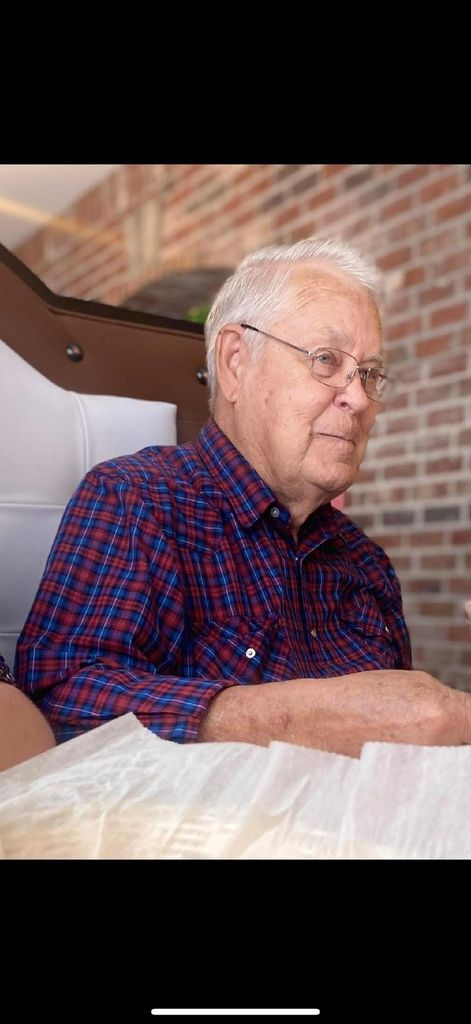 Willis Robert Raynes Profile Photo