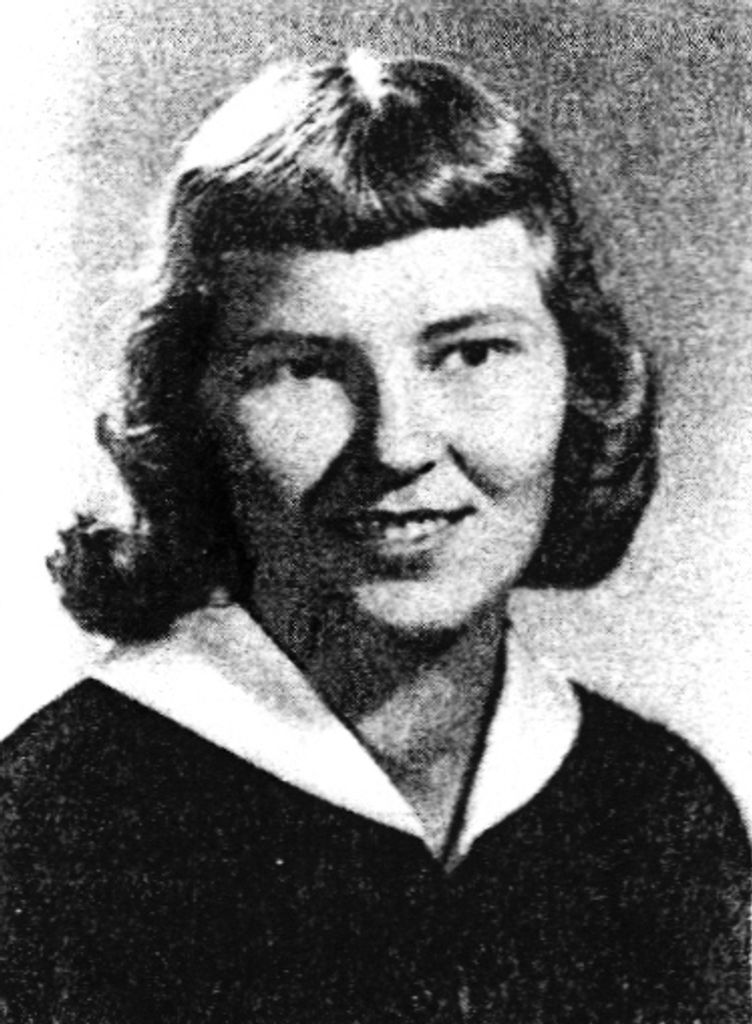 Theresa Kusmierski (Kuwik) Profile Photo