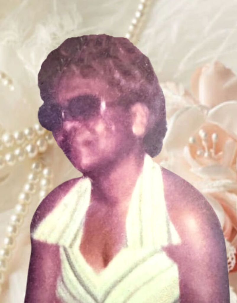 Caroline Kinnon Profile Photo