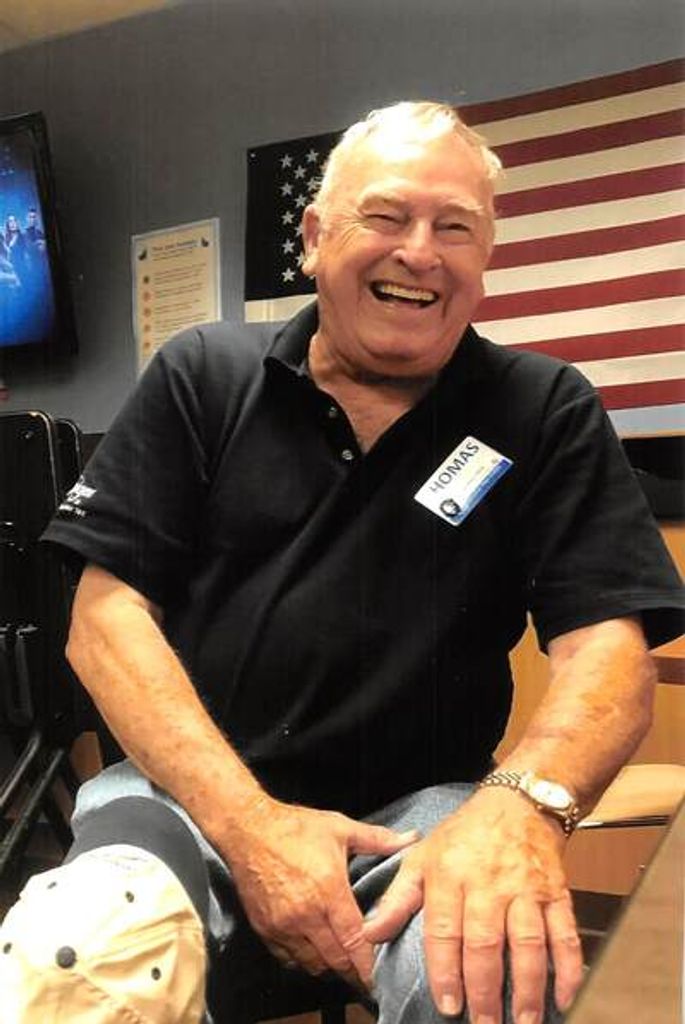 Thomas Bass Profile Photo