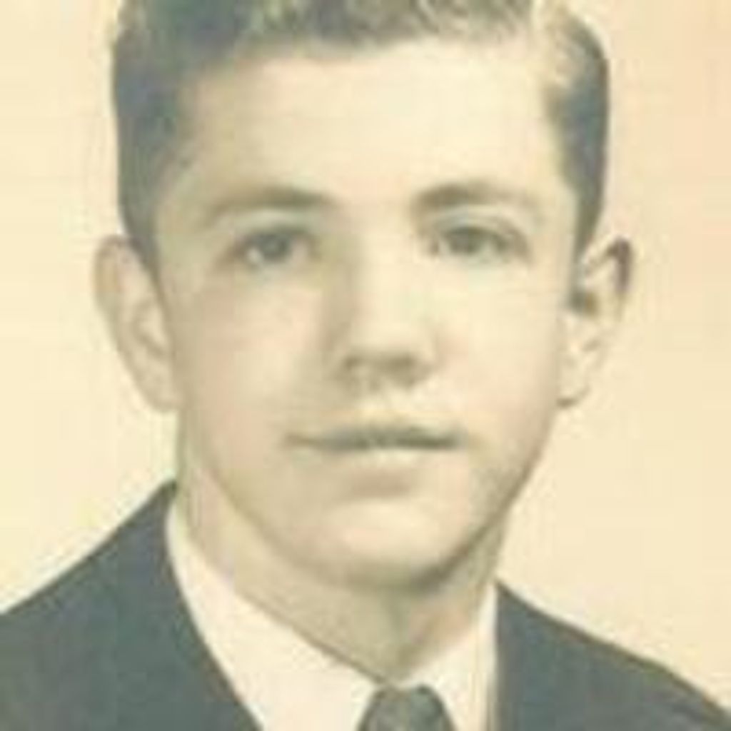 Robert J Duquette Sr