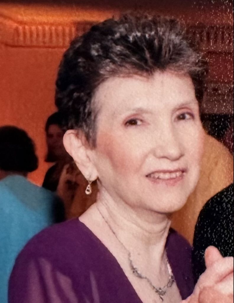 Sandra Leona Weiss Profile Photo