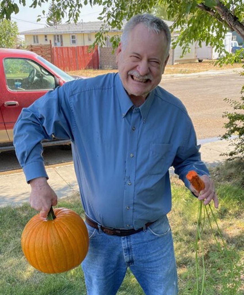 Wayne Michael Dahl Profile Photo