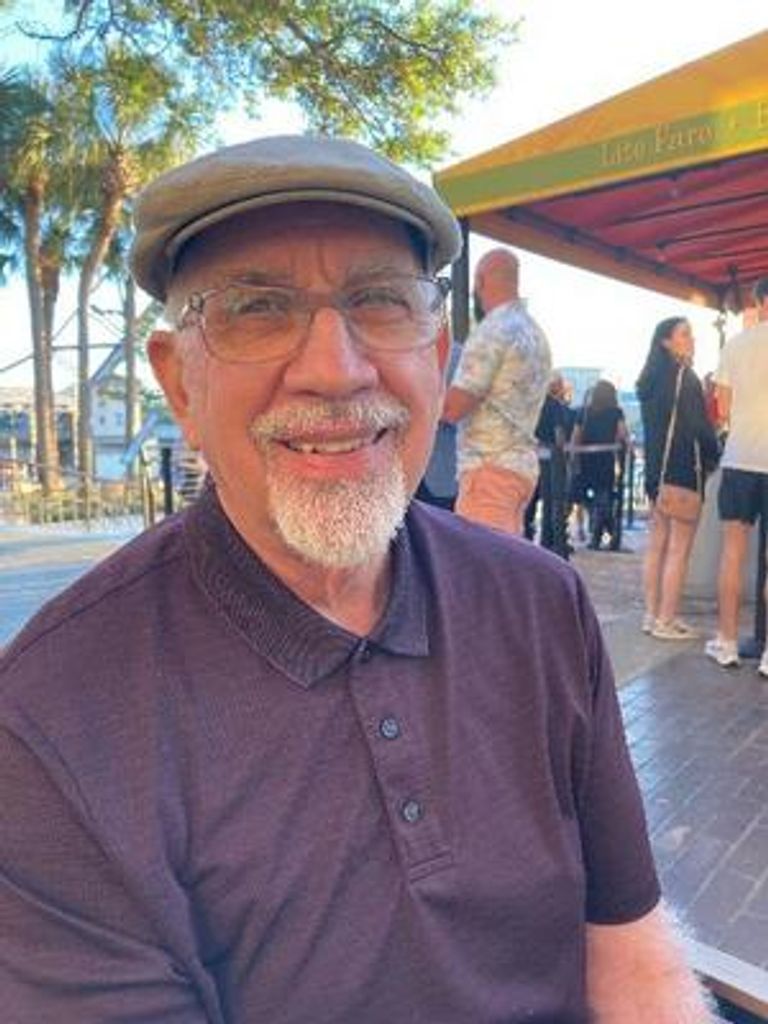 Robert Michael Murray Profile Photo