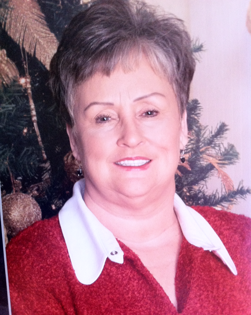 Betty Mathis McCall Profile Photo