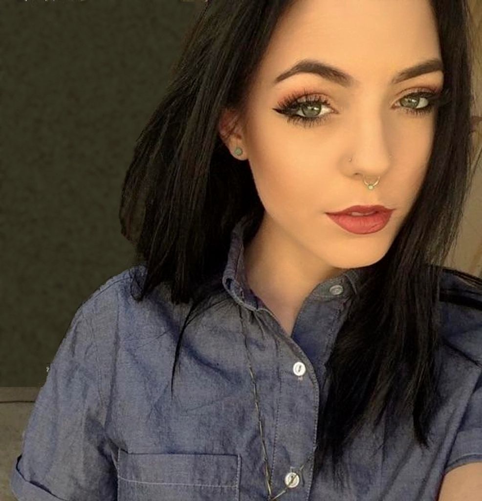 Amanda Weir Profile Photo