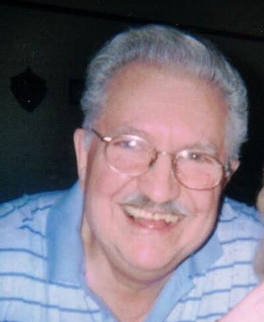 Robert Merencsics Profile Photo