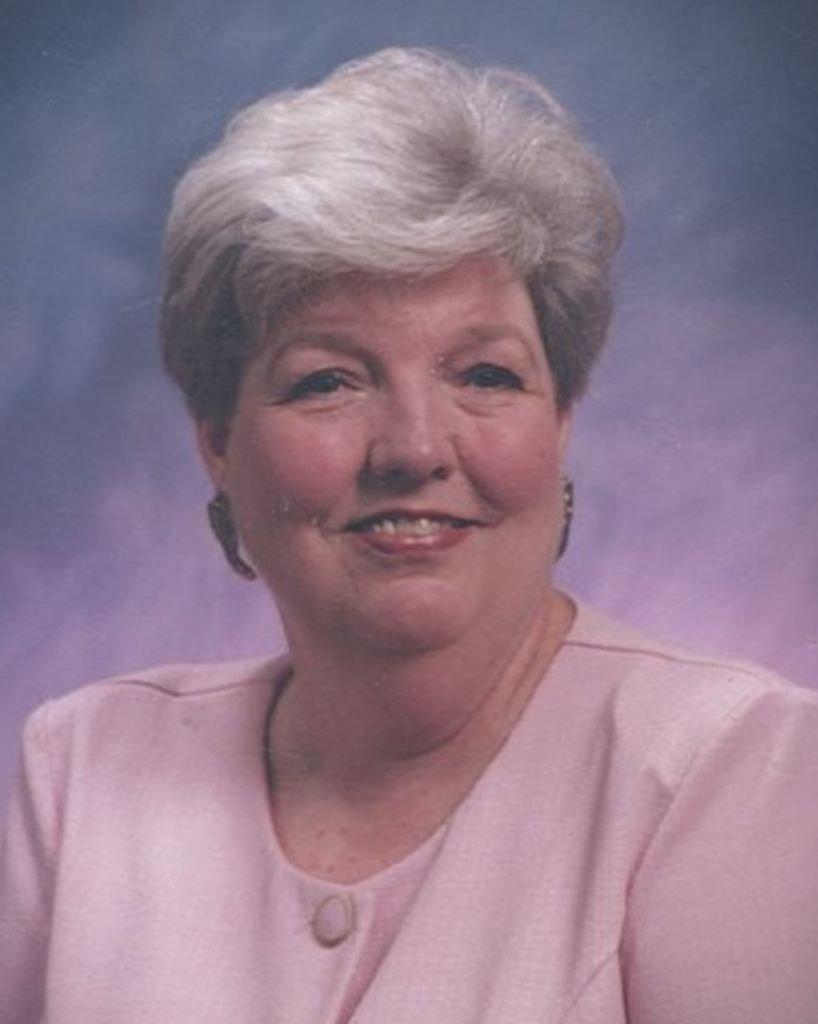 Sandra Holland Profile Photo